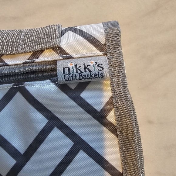 Nikkis Gift Change Mat Waterproof Diaper Changing Travel Portable Pad Bag Travel - Picture 4 of 10